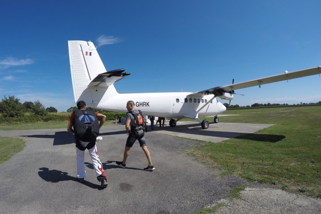 De camino al avión